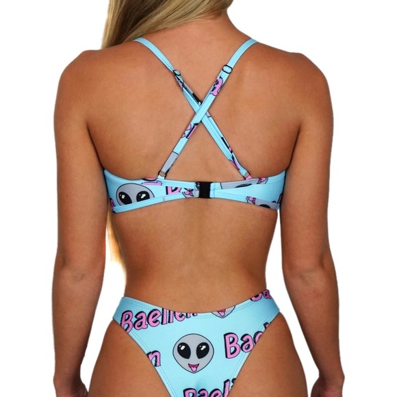 Hoaka Swimwear Top - Picture 3 of 9